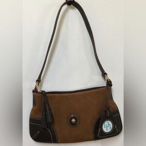 NWOT Dooney & Bourke shoulder purse. Light brown suede
